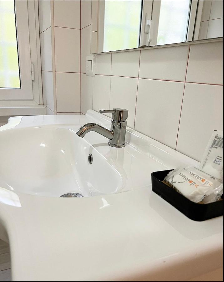 Dea Flora Home B&B Roma Ngoại thất bức ảnh