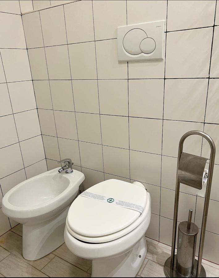 Dea Flora Home B&B Roma Ngoại thất bức ảnh